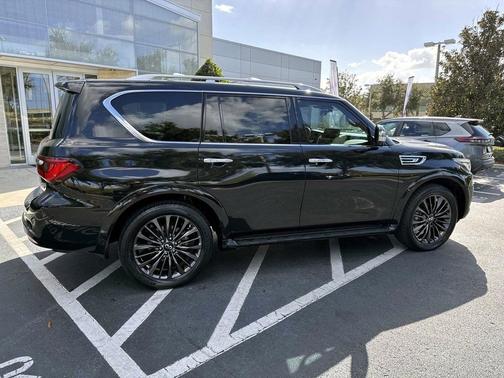 2023 INFINITI QX80 SENSORY AWD