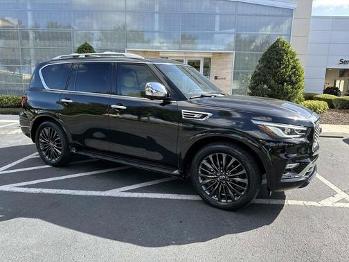 2023 INFINITI QX80 SENSORY AWD