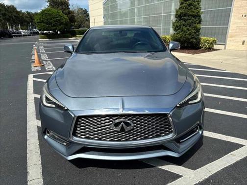 2017 INFINITI Q60 2.0T