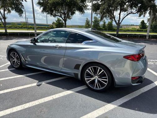 2017 INFINITI Q60 2.0T