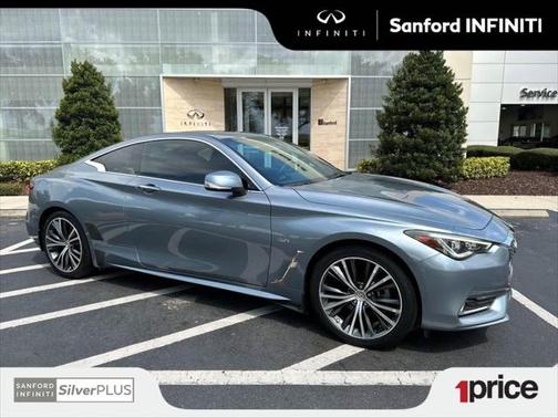 2017 INFINITI Q60 2.0T