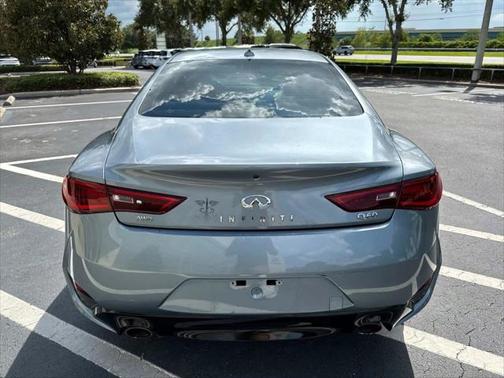 2017 INFINITI Q60 2.0T
