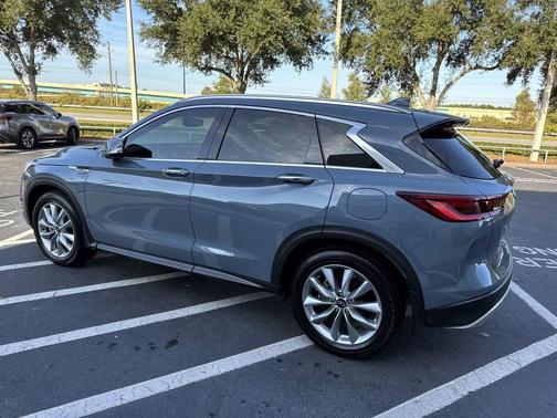 2022 INFINITI QX50 LUXE