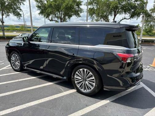 2025 INFINITI QX80 SENSORY AWD