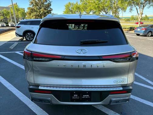 2022 INFINITI QX60 Luxe