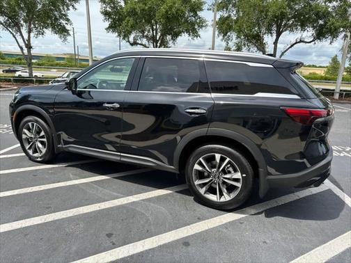 2025 INFINITI QX60 Luxe