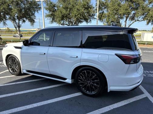 2026 INFINITI QX80 AUTOGRAPH