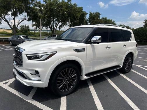 2024 INFINITI QX80 SENSORY AWD