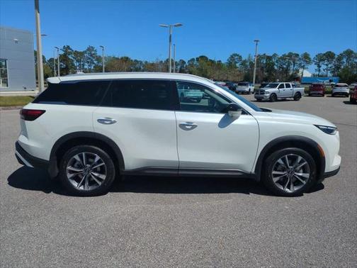 2024 INFINITI QX60 Luxe