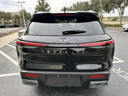 2023 INFINITI QX60 SENSORY