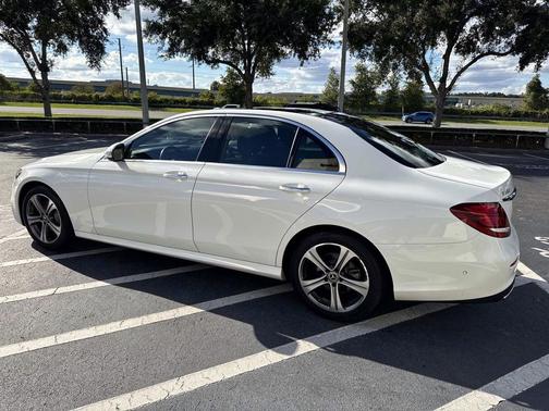 2017 Mercedes-Benz E-Class 4MATIC