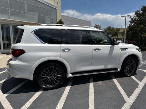 2024 INFINITI QX80 SENSORY AWD
