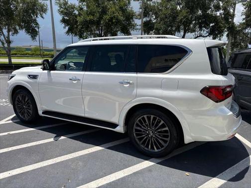 2024 INFINITI QX80 SENSORY AWD