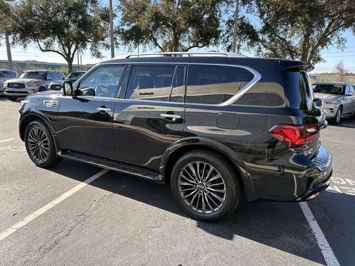 2024 INFINITI QX80 PREMIUM SELECT AWD