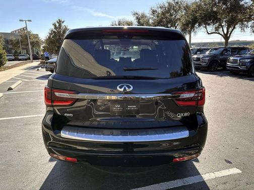 2024 INFINITI QX80 PREMIUM SELECT AWD