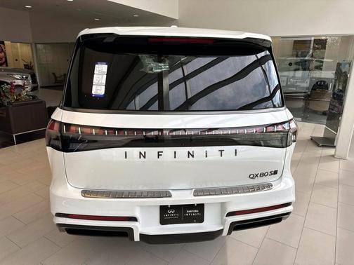 2026 INFINITI QX80 SPORT