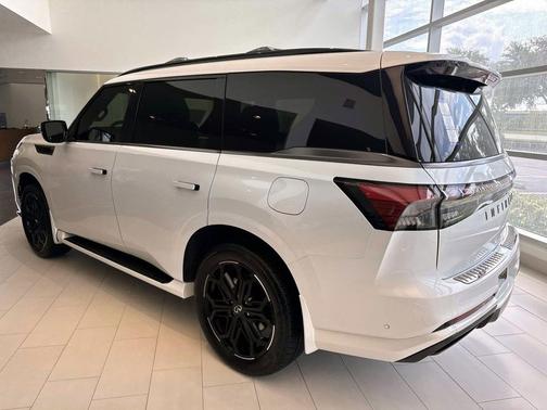 2026 INFINITI QX80 SPORT