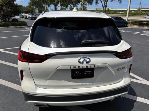 2022 INFINITI QX50 LUXE