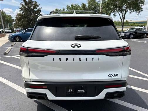 2025 INFINITI QX60 Luxe