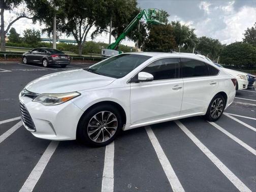 2016 Toyota Avalon XLE