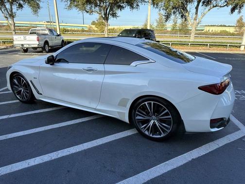 2019 INFINITI Q60 3.0T LUXE