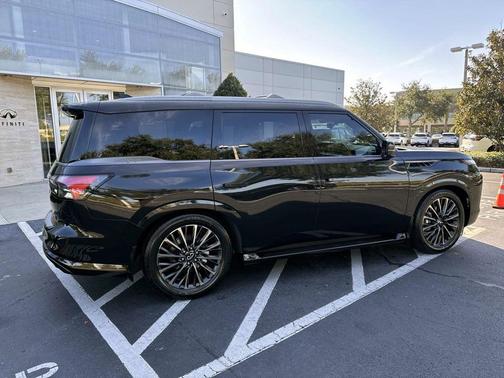 2026 INFINITI QX80 AUTOGRAPH