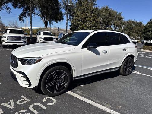2025 Mercedes-Benz GLC 300 4MATIC