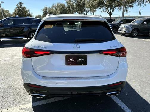 2025 Mercedes-Benz GLC 300 4MATIC
