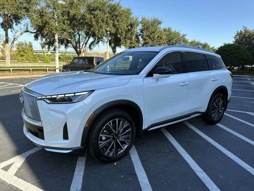 2026 INFINITI QX60 Luxe