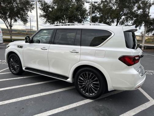 2022 INFINITI QX80 PREMIUM SELECT