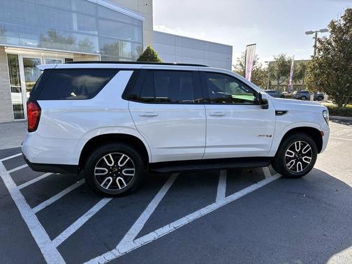2021 GMC Yukon 4WD AT4