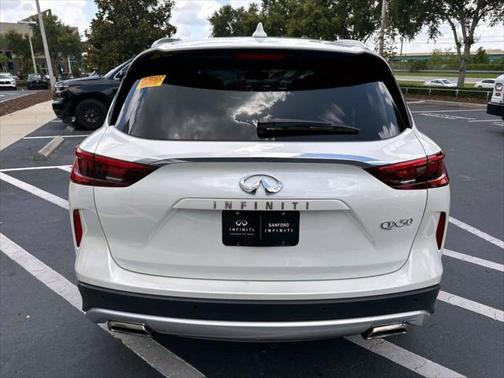 2021 INFINITI QX50 LUXE
