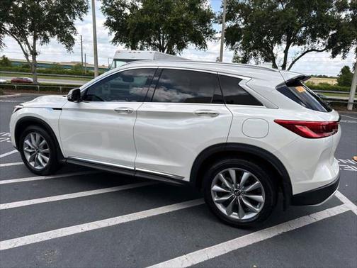 2021 INFINITI QX50 LUXE