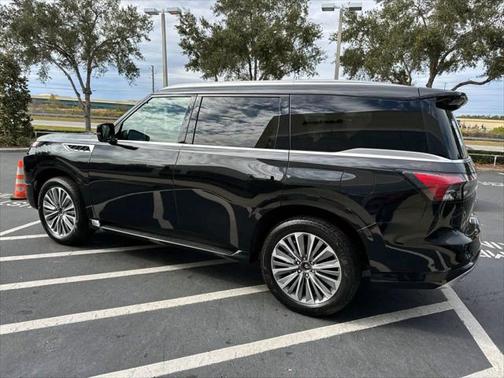 2025 INFINITI QX80 SENSORY AWD