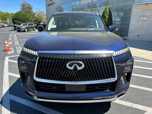 2025 INFINITI QX80 SENSORY AWD