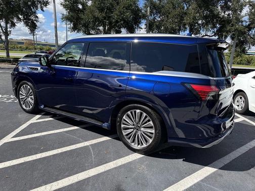 2025 INFINITI QX80 SENSORY AWD