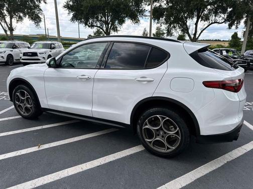 2022 Alfa Romeo Stelvio Sprint