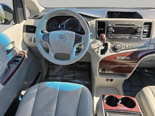 Silver Sky Metallic 2012 Toyota Sienna XLE