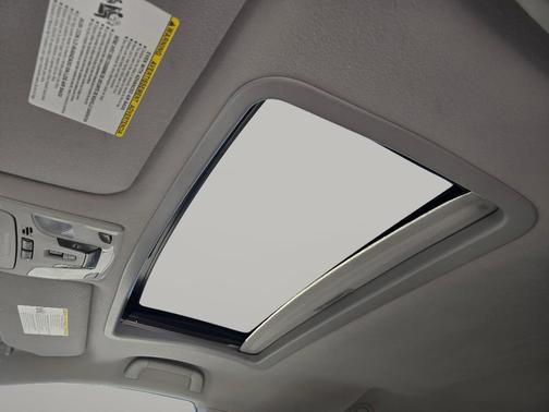 Silver Sky Metallic 2012 Toyota Sienna XLE