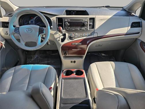 Silver Sky Metallic 2012 Toyota Sienna XLE
