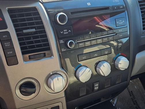 2010 Toyota Tundra Grade
