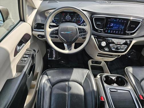 2018 Chrysler Pacifica Hybrid Limited
