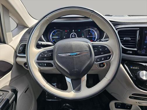 2018 Chrysler Pacifica Hybrid Limited