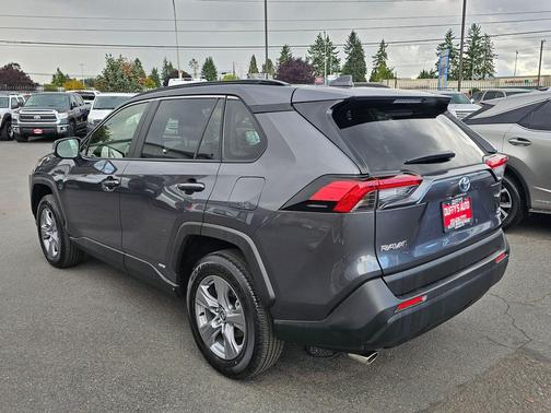 2024 Toyota RAV4 Hybrid XLE