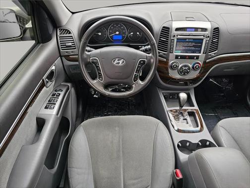 2012 Hyundai SANTA FE SE