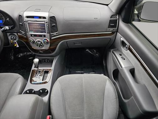 2012 Hyundai SANTA FE SE