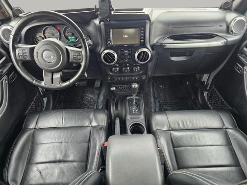 2012 Jeep Wrangler Unlimited Sahara