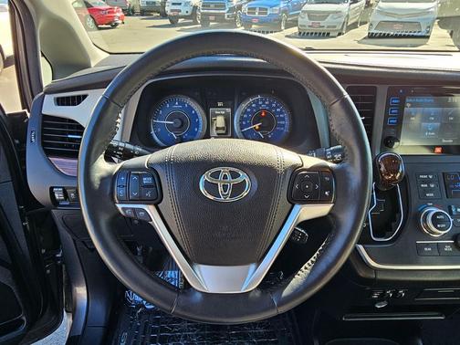 2016 Toyota Sienna Limited