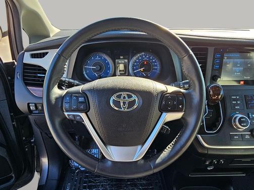 2016 Toyota Sienna Limited