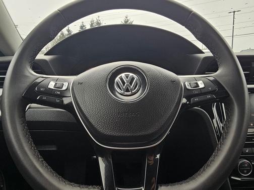 2021 Volkswagen Passat 2.0T SE